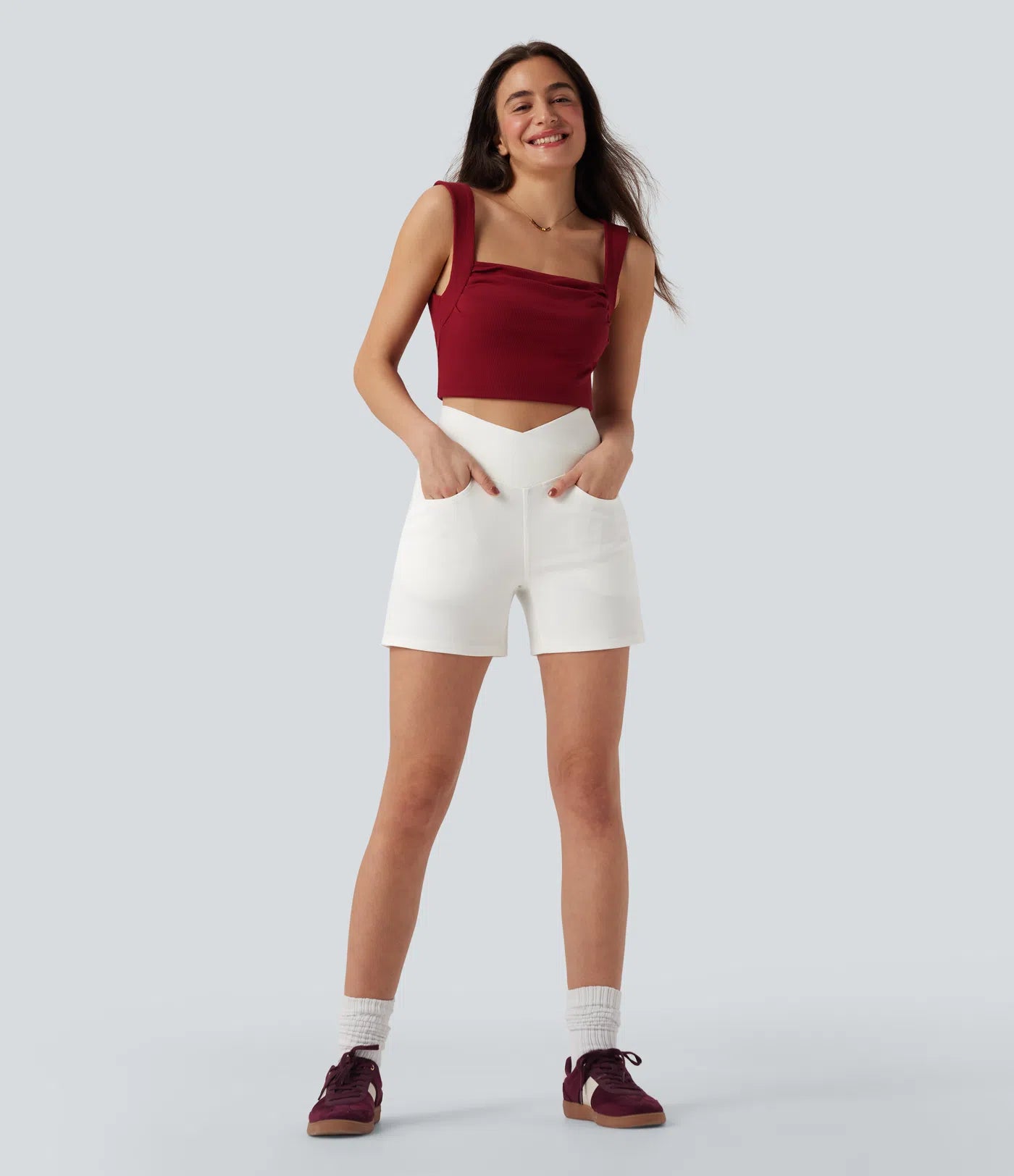 Shorts denim cintura alta con bolsillos, corte en A, pierna ancha y acabado lavado