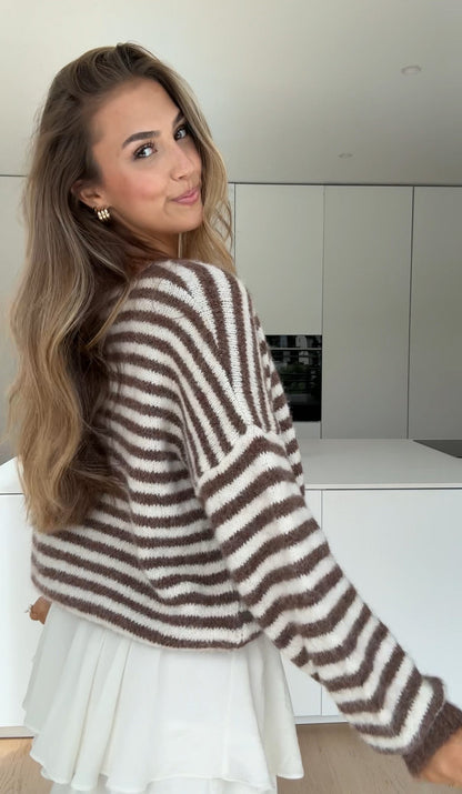 CARDIGÁN A RAYAS COLOR CHOCOLATE OSCURO