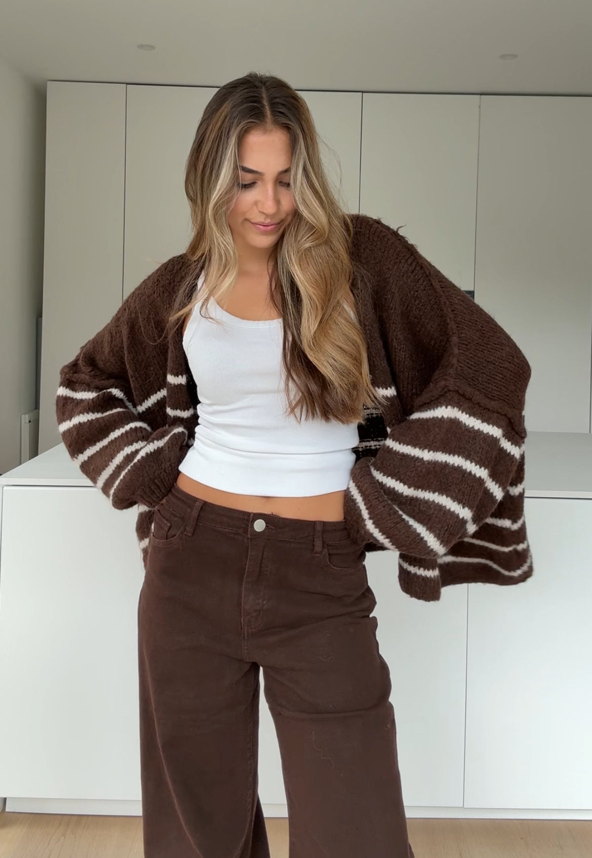 CARDIGÁN CHOCOLATE A RAYAS Y GRUESO