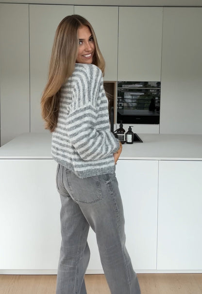 CARDIGÁN A RAYAS GRIS