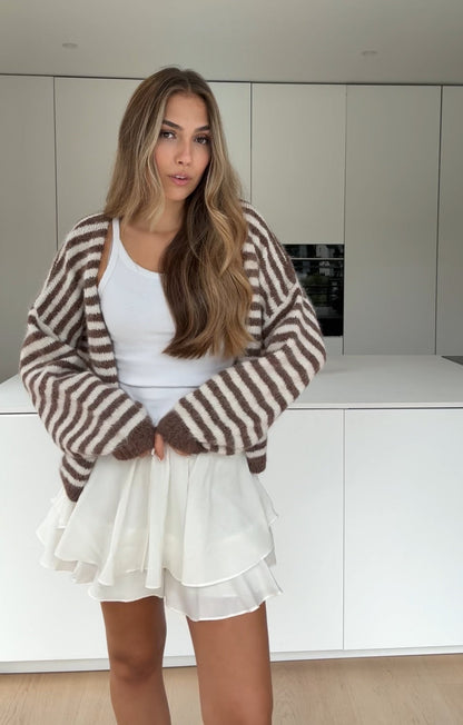 CARDIGÁN A RAYAS COLOR CHOCOLATE OSCURO