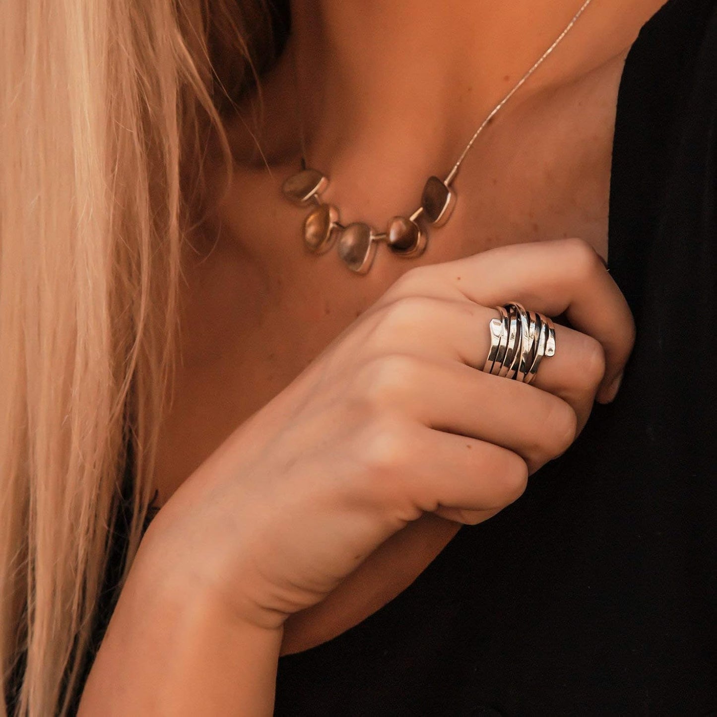 Luz – Anillo vintage grueso de plata en capas