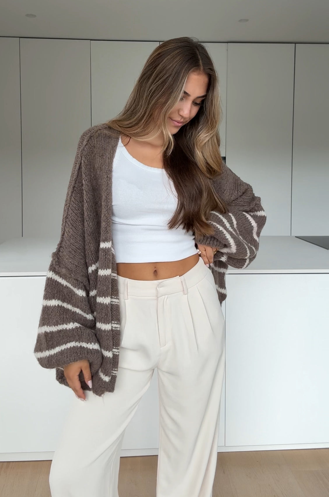 CARDIGÁN RAYADO GRUESO CANELA