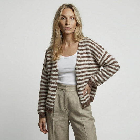 CARDIGÁN A RAYAS COLOR CHOCOLATE OSCURO